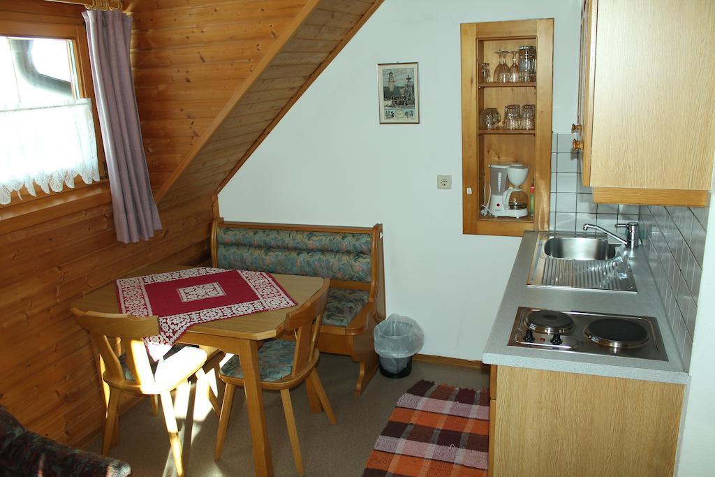 Appartement Pension Grasser Bad Kleinkirchheim Ruang foto