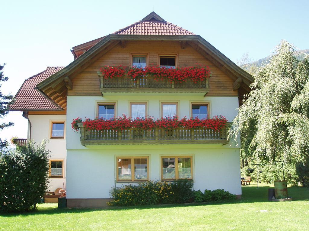 Appartement Pension Grasser Bad Kleinkirchheim Bagian luar foto