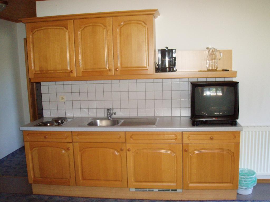 Appartement Pension Grasser Bad Kleinkirchheim Ruang foto