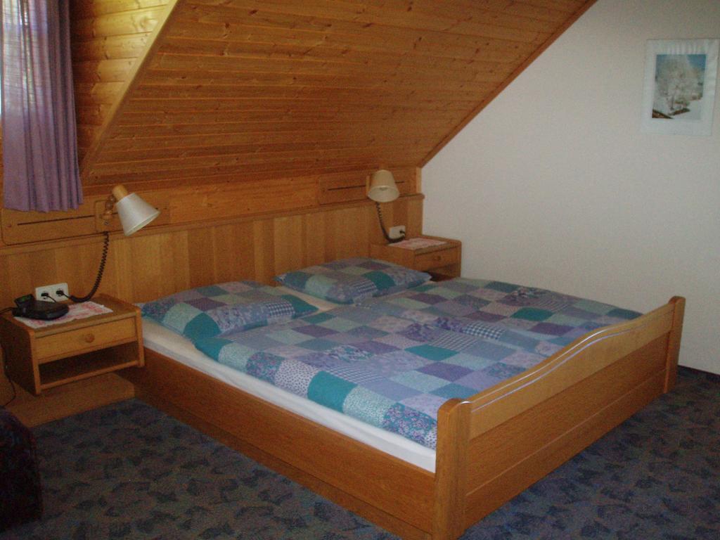 Appartement Pension Grasser Bad Kleinkirchheim Ruang foto