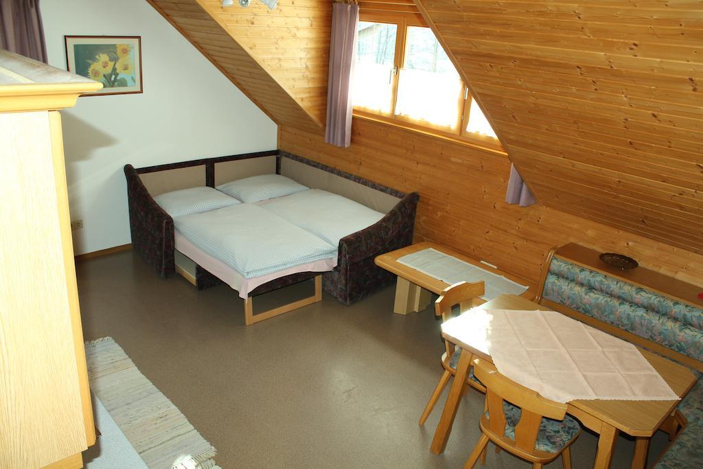 Appartement Pension Grasser Bad Kleinkirchheim Ruang foto