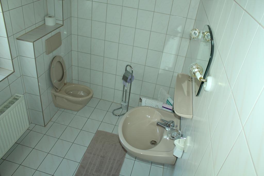 Appartement Pension Grasser Bad Kleinkirchheim Ruang foto